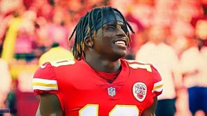 Chiefs Sign Tyreek Hill to an Extension