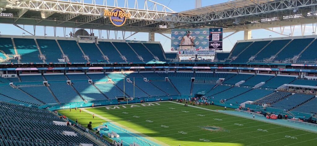 The Cardinals will play the Dolphins in the NFL on October 27.